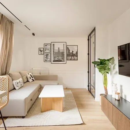 公寓 Luxurious 3 Min Walk From Eiffel Tower 巴黎