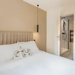 Luxurious 3 Min Walk From Eiffel Tower * Paris