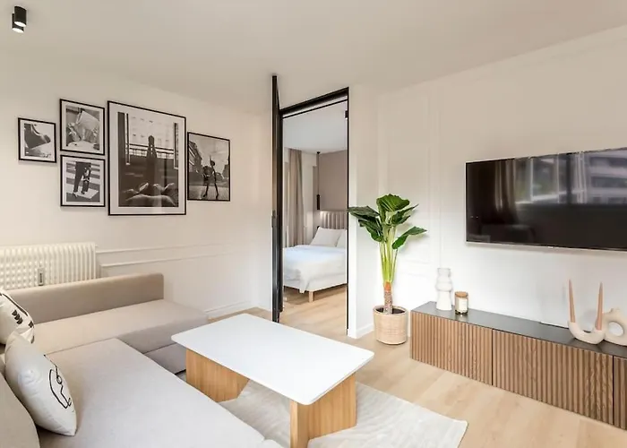 Daire Luxurious 3 Min Walk From Eiffel Tower