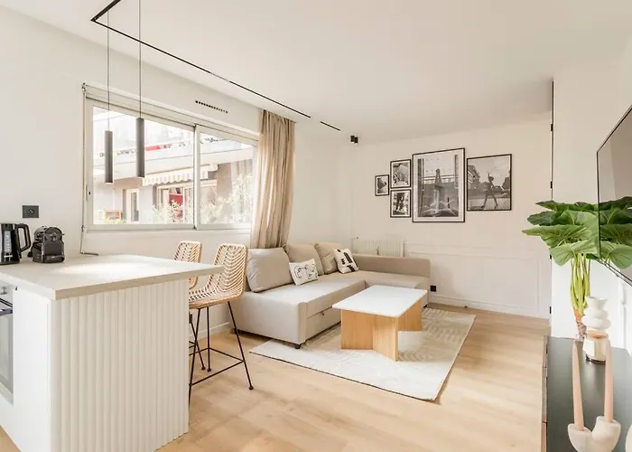 Luxurious 3 Min Walk From Eiffel Tower Daire